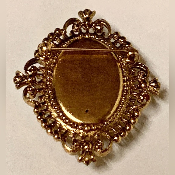 Mid Century Vintage Gold Tone Victorian Style Cameo Pinback Brooch Button - Picture 15 of 15